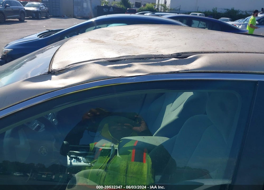 2011 TOYOTA CAMRY LE VIN: 4T1BF3EK9BU644199
