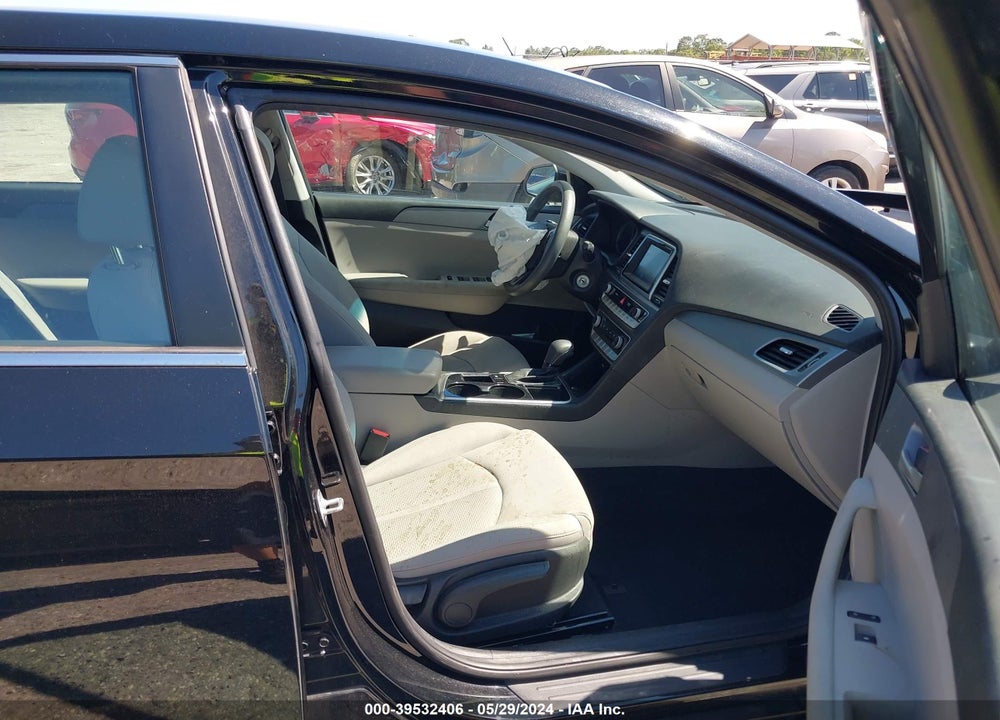 2018 HYUNDAI SONATA SE VIN: 5NPE24AF5JH664292