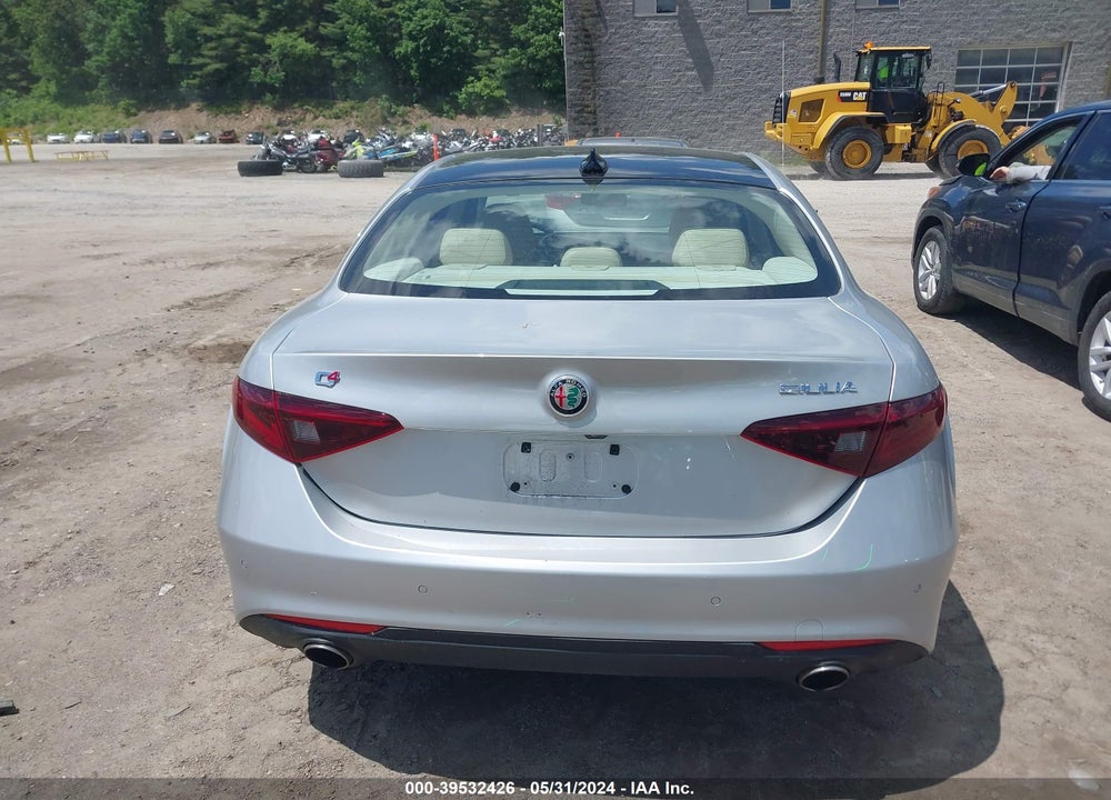 2019 ALFA ROMEO GIULIA TI LUSSO AWD VIN: ZARFANBN0K7605326