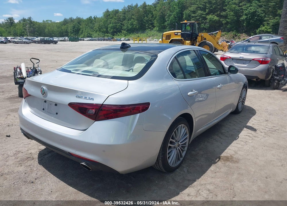 2019 ALFA ROMEO GIULIA TI LUSSO AWD VIN: ZARFANBN0K7605326