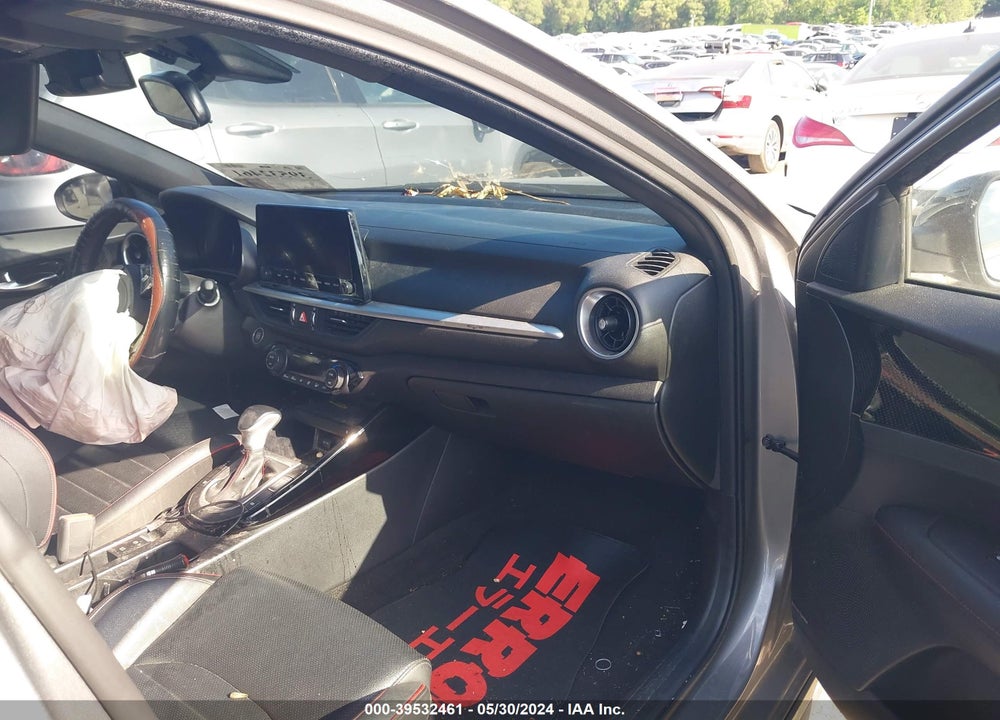 2022 KIA FORTE GT VIN: 3KPF44AC6NE458235