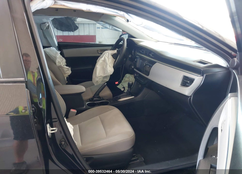 2015 TOYOTA COROLLA LE VIN: 2T1BURHE7FC357093