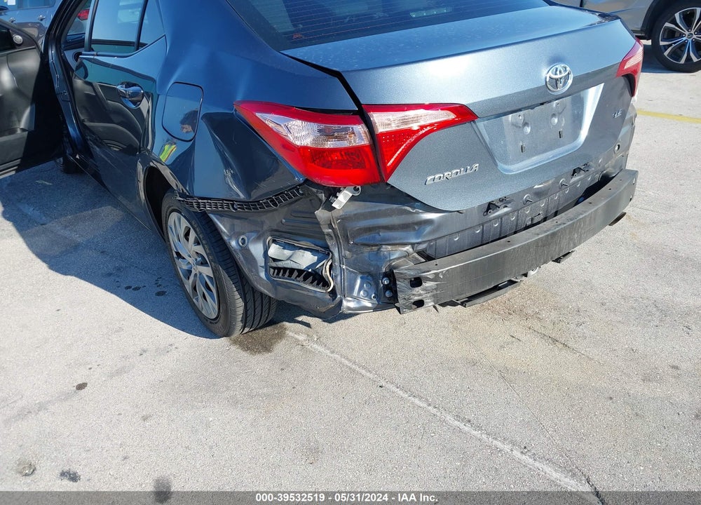 2019 TOYOTA COROLLA LE VIN: 2T1BURHE9KC209862