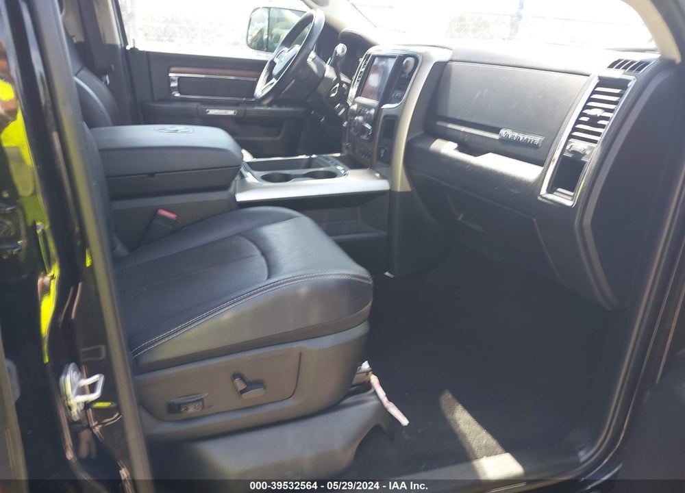 2018 RAM 2500 LAIE  4X2 6'4 BOX VIN: 3C6UR4FLXJG377150