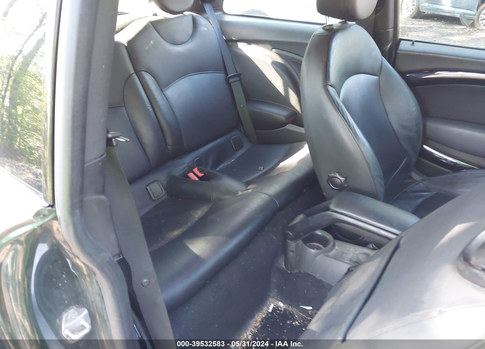 2012 MINI COOPER S VIN: WMWSV3C57CT385348