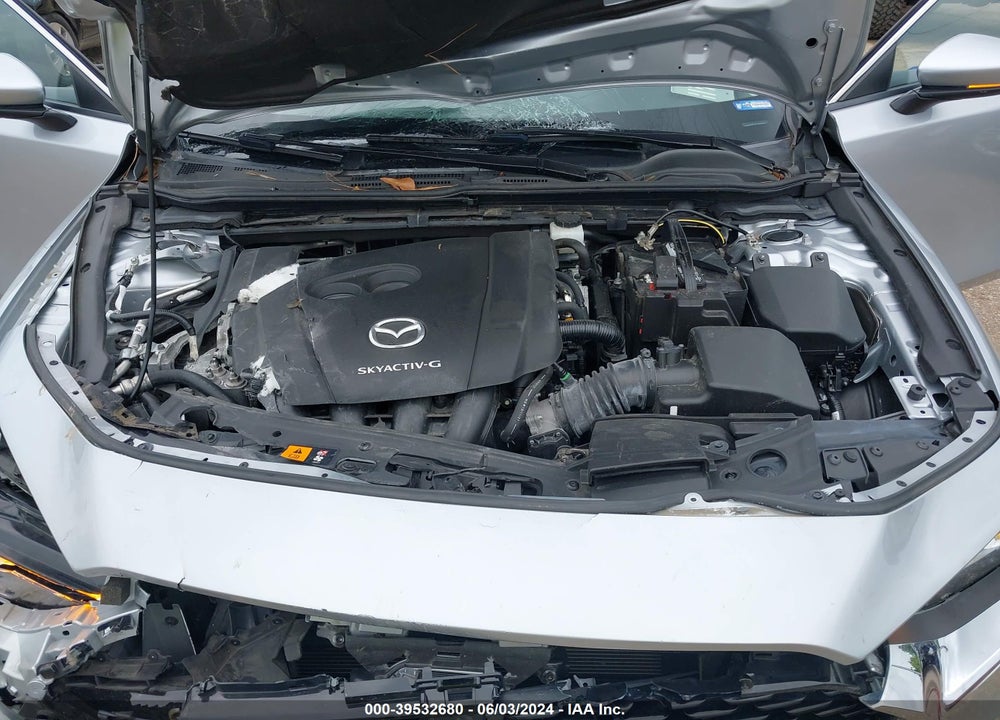 2020 MAZDA 3 PREFERRED PACKAGE VIN: JM1BPADL2L1170423