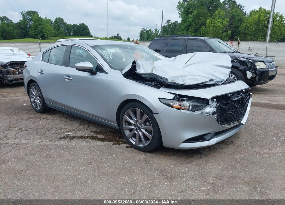 2020 MAZDA 3 PREFERRED PACKAGE VIN: JM1BPADL2L1170423