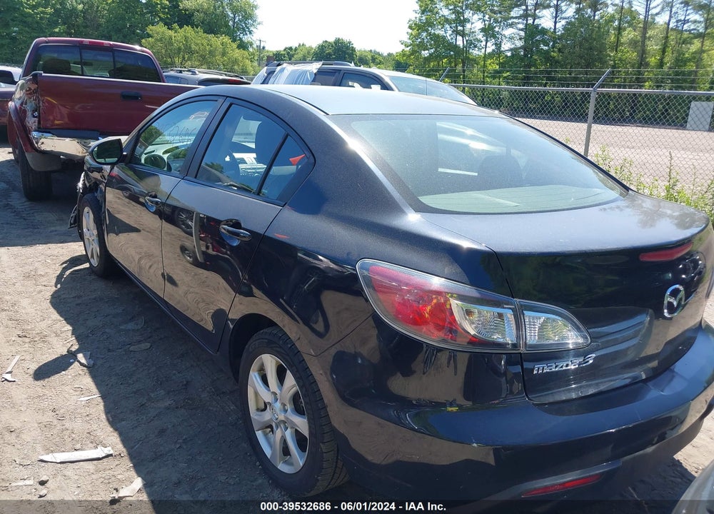 2011 MAZDA 3 I TOURING VIN: JM1BL1VG4B1420983