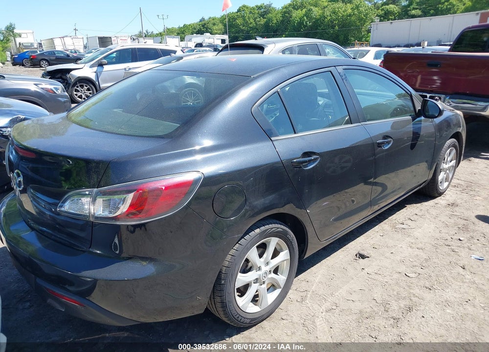 2011 MAZDA 3 I TOURING VIN: JM1BL1VG4B1420983