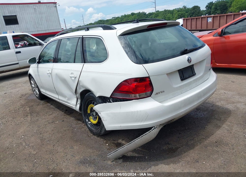 2013 VOLKSWAGEN JETTA SPORTWAGEN 2.0L TDI VIN: 3VWPL7AJ9DM630489