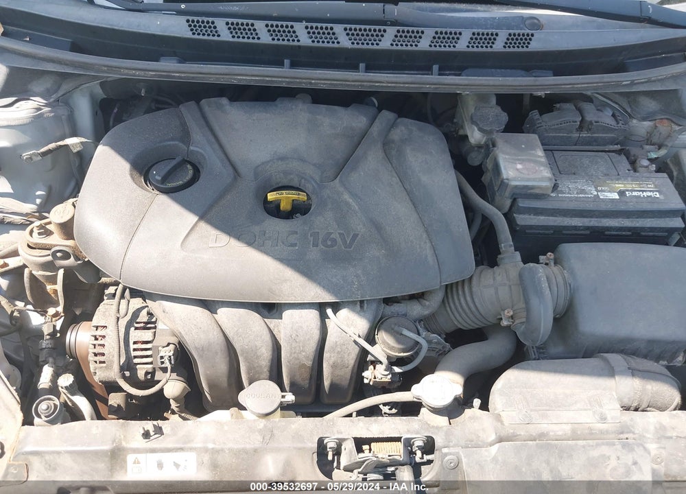 2015 HYUNDAI ELANTRA SE VIN: 5NPDH4AE8FH559335