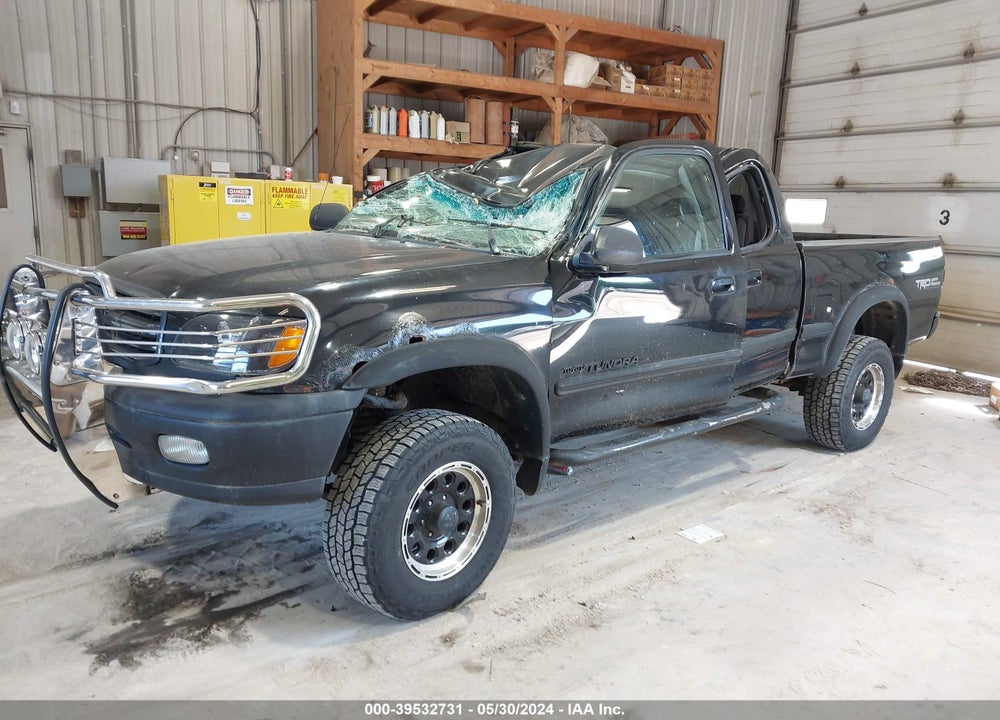 2001 TOYOTA TUNDRA SR5 V8 VIN: 5TBBT44141S208903