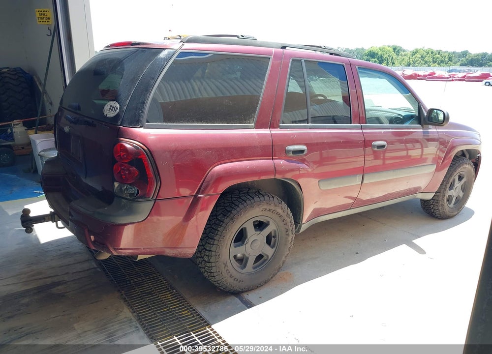 2005 CHEVROLET TRAILBLAZER LS VIN: 1GNDS13S552187916
