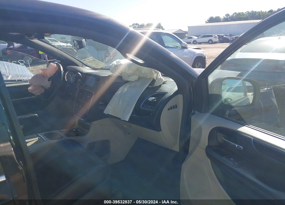 2017 DODGE GRAND CARAVAN SXT VIN: 2C4RDGCGXHR806555