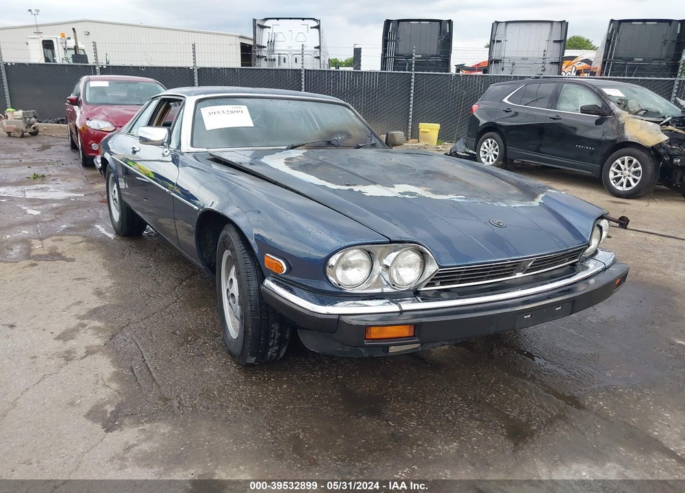 1988 JAGUAR XJS VIN: SAJNA5840JC146746