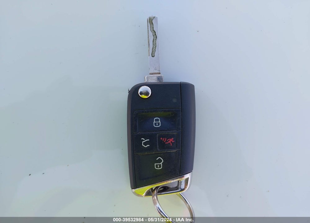 2018 VOLKSWAGEN TIGUAN 2.0T SE/2.0T SEL VIN: 3VV2B7AX3JM089683