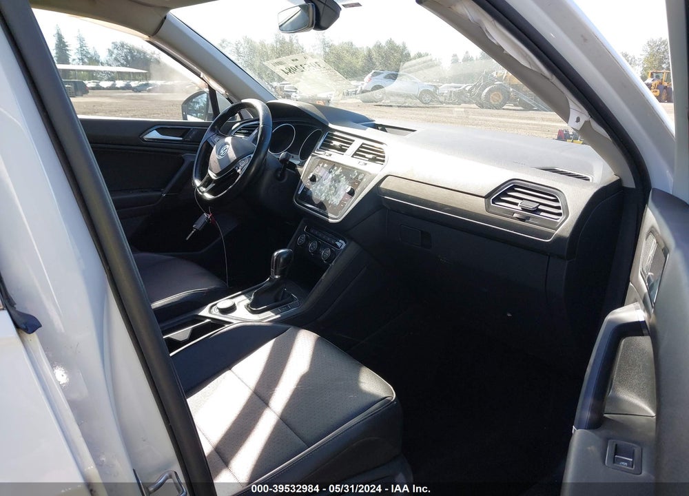 2018 VOLKSWAGEN TIGUAN 2.0T SE/2.0T SEL VIN: 3VV2B7AX3JM089683