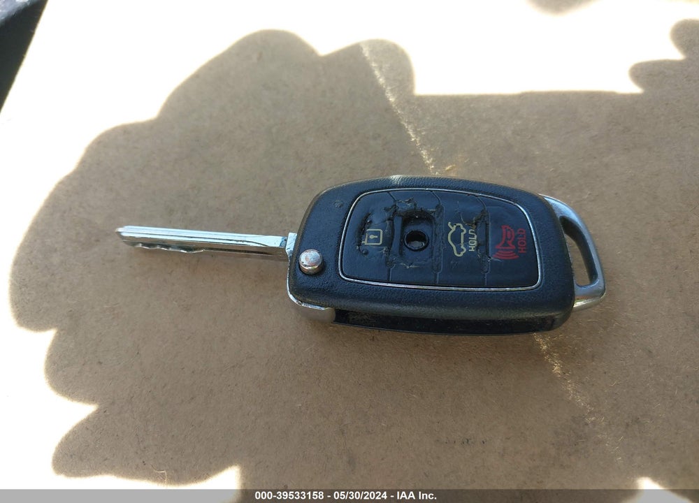 2016 HYUNDAI SONATA VIN: 5NPE24AF0GH395224