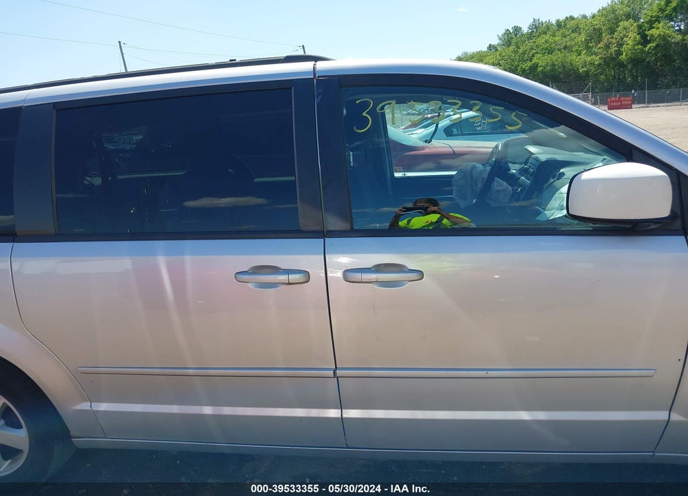 2012 DODGE GRAND CARAVAN SXT VIN: 2C4RDGCG8CR198480