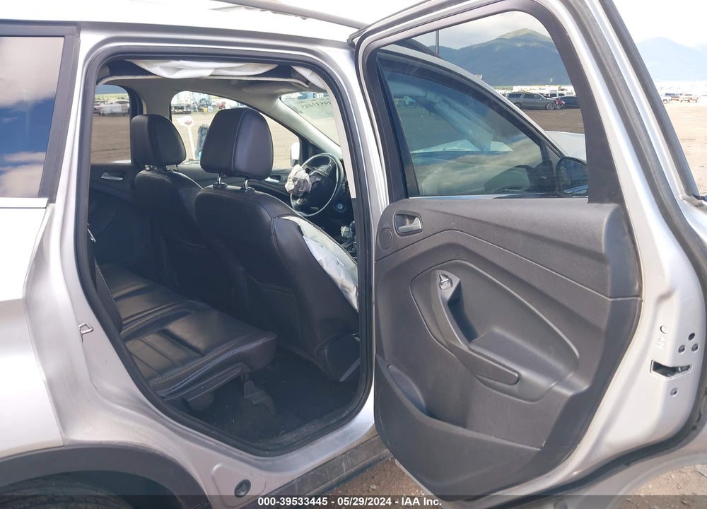 2017 FORD ESCAPE SE VIN: 1FMCU9G96HUD43194