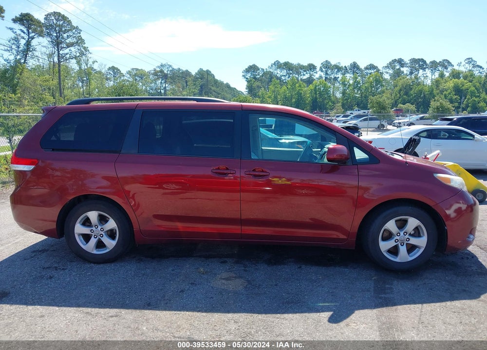 2011 TOYOTA SIENNA LE V6 VIN: 5TDKK3DC2BS048804