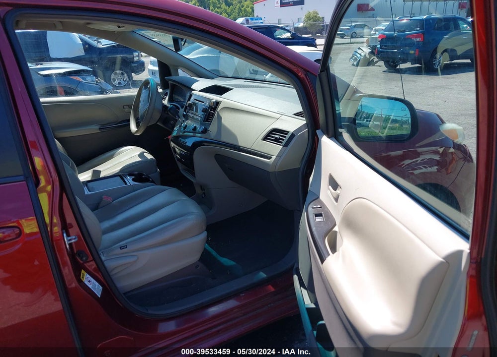 2011 TOYOTA SIENNA LE V6 VIN: 5TDKK3DC2BS048804