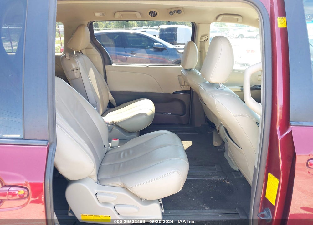 2011 TOYOTA SIENNA LE V6 VIN: 5TDKK3DC2BS048804