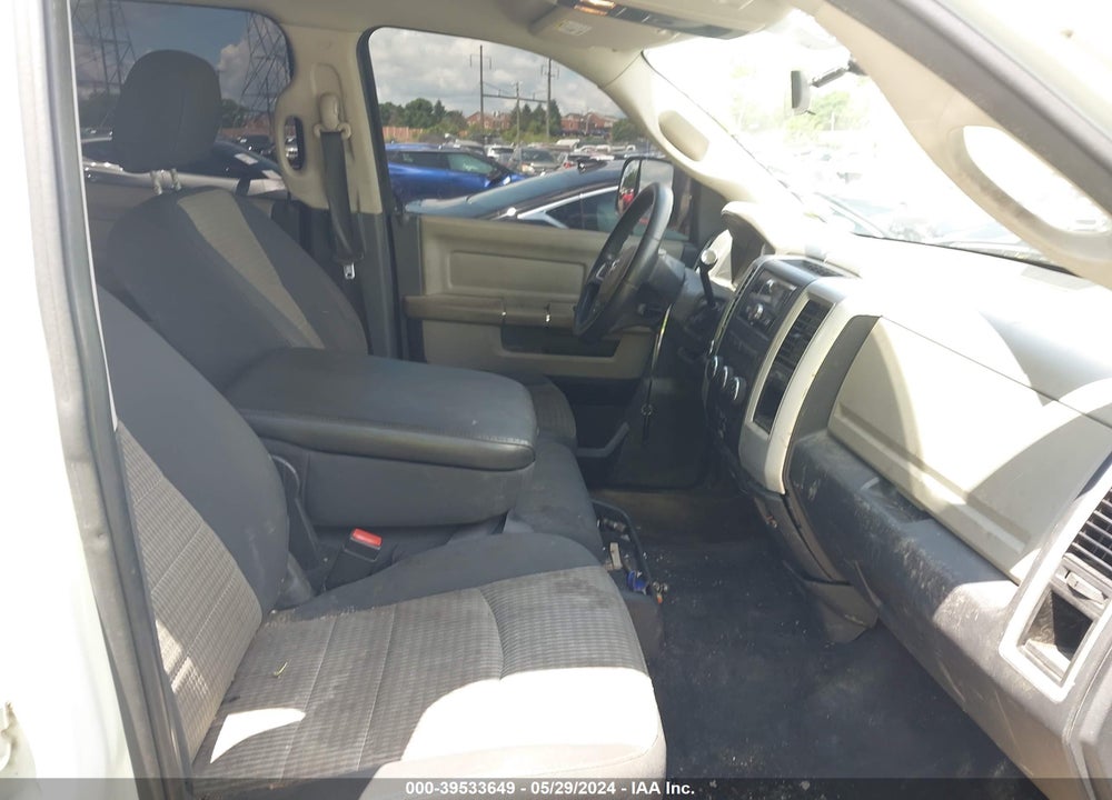 2011 RAM 1500 SLT VIN: 1D7RV1CT8BS572967