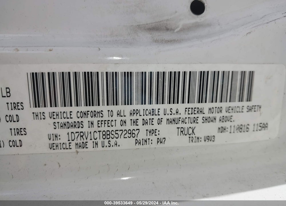 2011 RAM 1500 SLT VIN: 1D7RV1CT8BS572967