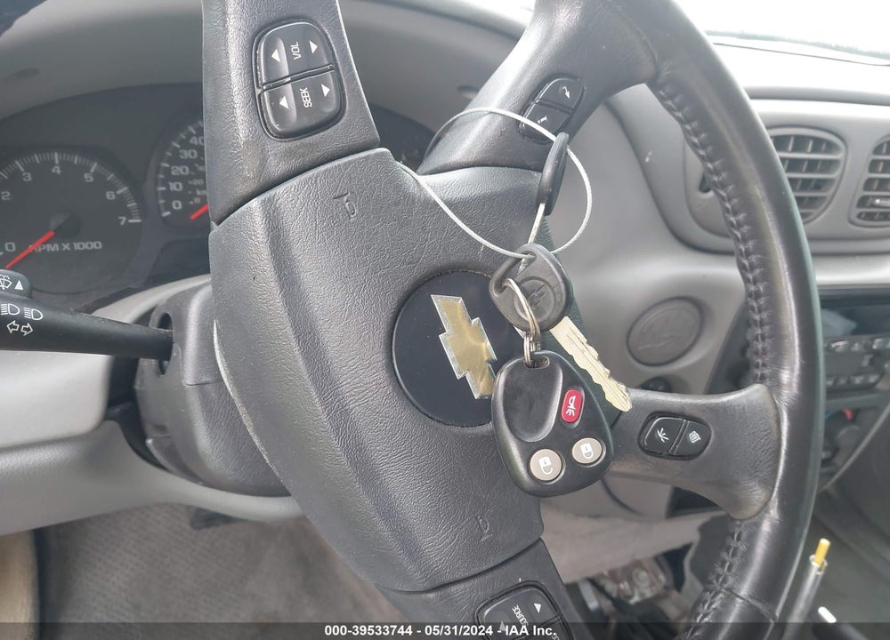 2008 CHEVROLET TRAILBLAZER LT VIN: 1GNDS13S582135108