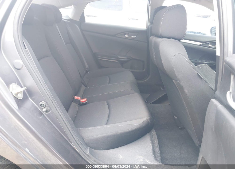 2019 HONDA CIVIC LX VIN: 19XFC2F6XKE000400