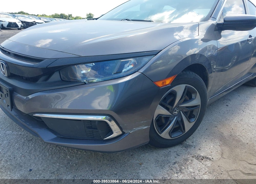 2019 HONDA CIVIC LX VIN: 19XFC2F6XKE000400