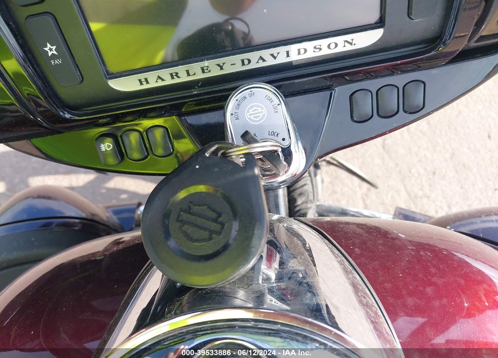2014 HARLEY-DAVIDSON FLHTK ELECTRA GLIDE ULTRA LTD VIN: 1HD1KEL18EB693605