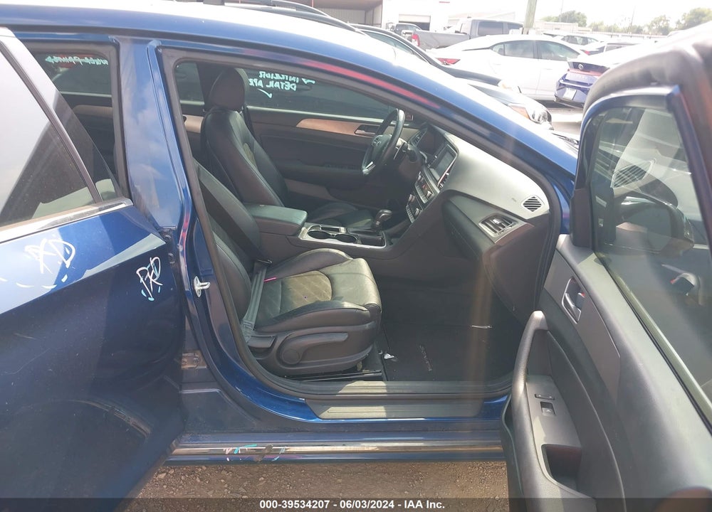 2019 HYUNDAI SONATA SPORT VIN: 5NPE34AF8KH739596