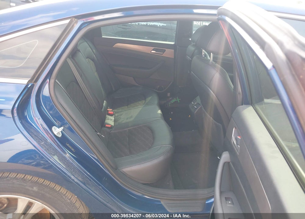 2019 HYUNDAI SONATA SPORT VIN: 5NPE34AF8KH739596