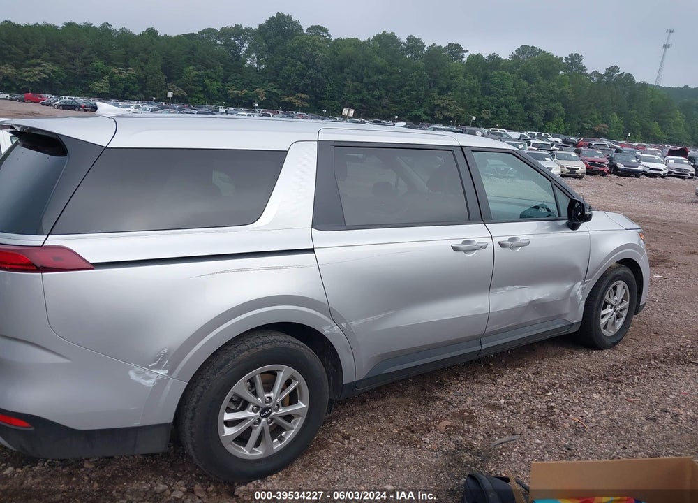 2022 KIA CARNIVAL MPV LX VIN: KNDNB4H30N6117734