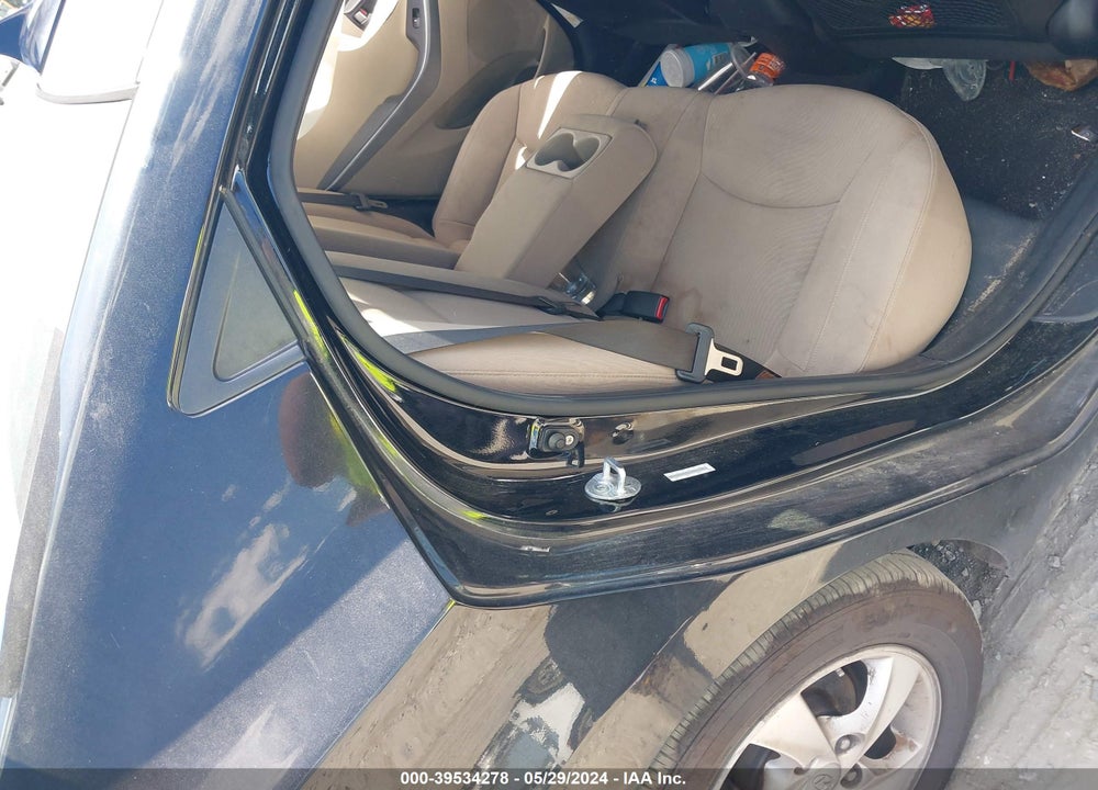 2015 HYUNDAI ELANTRA SE VIN: KMHDH4AE6FU326958