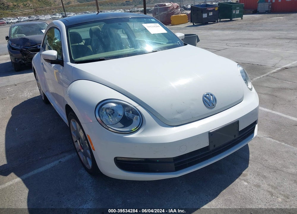 2013 VOLKSWAGEN BEETLE 2.5L VIN: 3VWJP7AT8DM618555