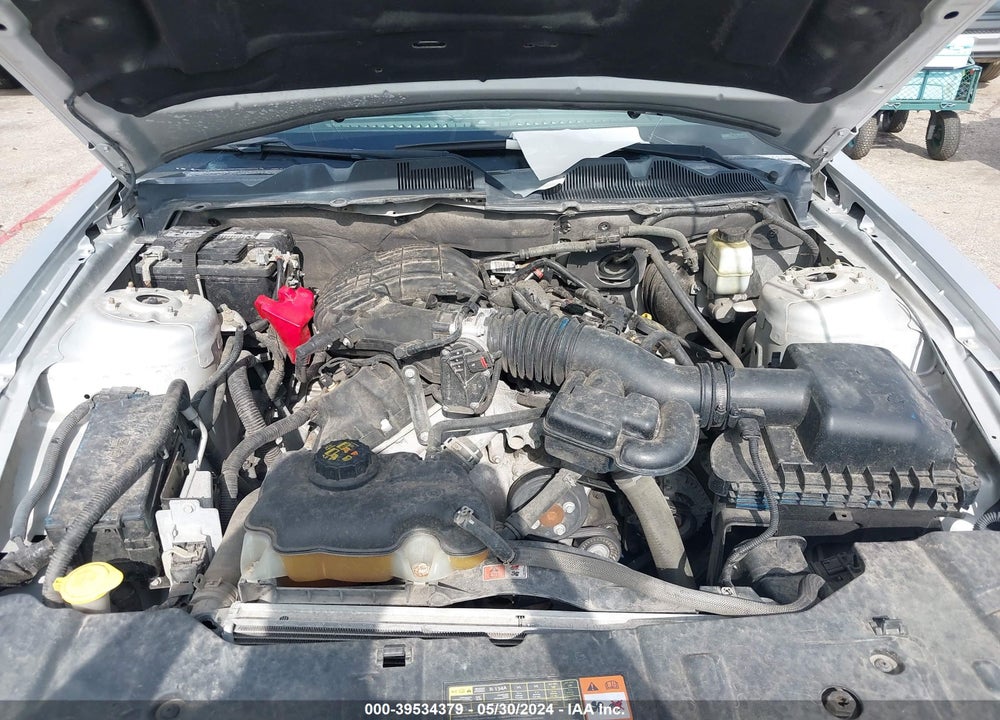 2014 FORD MUSTANG V6 VIN: 1ZVBP8AM2E5228691