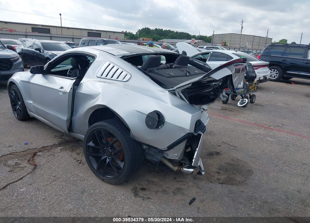 2014 FORD MUSTANG V6 VIN: 1ZVBP8AM2E5228691