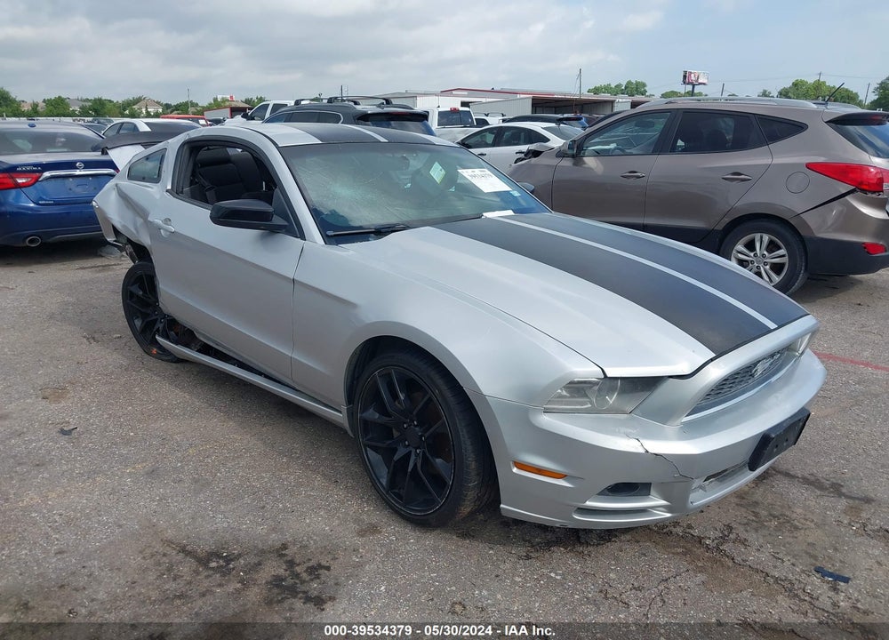 2014 FORD MUSTANG V6 VIN: 1ZVBP8AM2E5228691