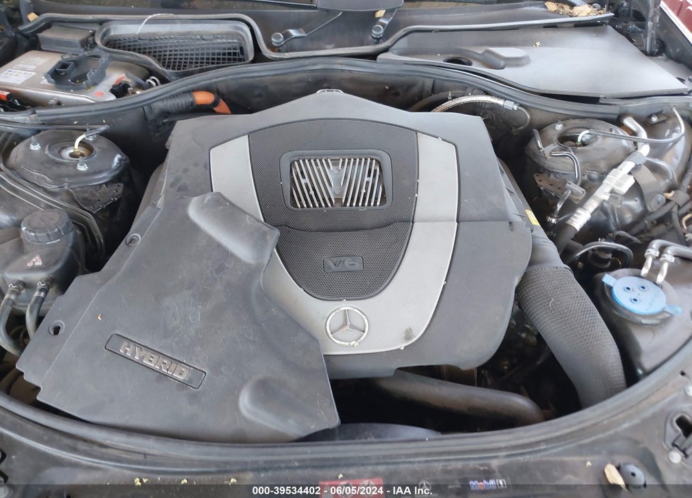 2010 MERCEDES-BENZ S 400 HYBRID VIN: WDDNG9FB4AA311902