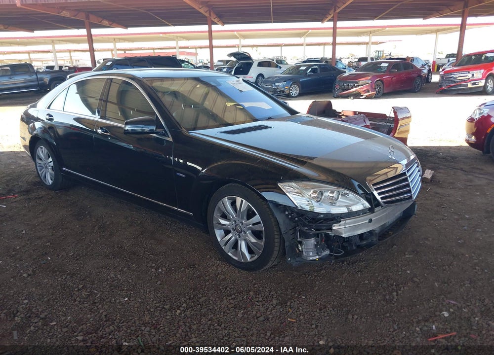 2010 MERCEDES-BENZ S 400 HYBRID VIN: WDDNG9FB4AA311902