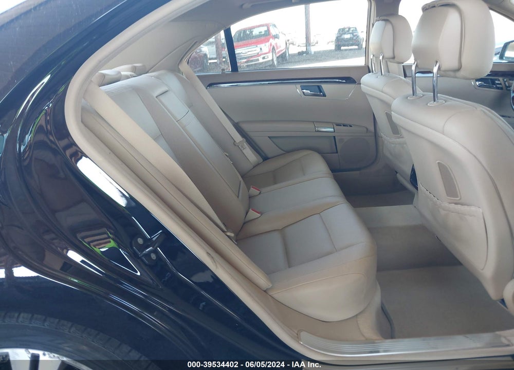 2010 MERCEDES-BENZ S 400 HYBRID VIN: WDDNG9FB4AA311902
