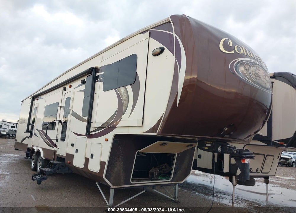 2016 PALOMINO COLUMBUS VIN: 4X4FCMP2XG6005675