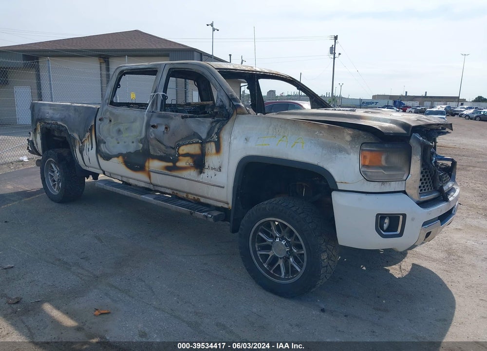 2015 GMC SIERRA 2500HD DENALI VIN: 1GT120E8XFF534254