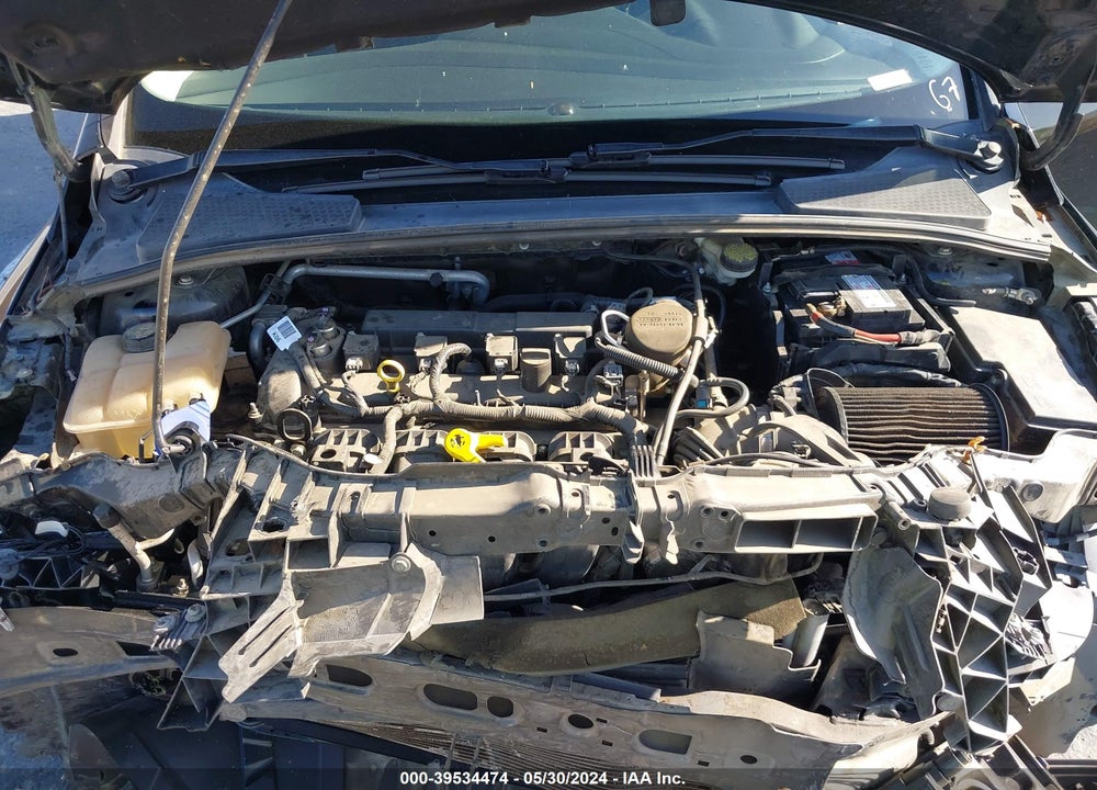 2016 FORD FOCUS SE VIN: 1FADP3K26GL276212