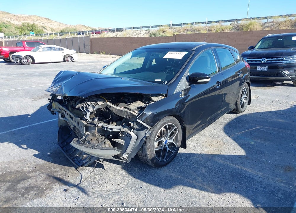 2016 FORD FOCUS SE VIN: 1FADP3K26GL276212