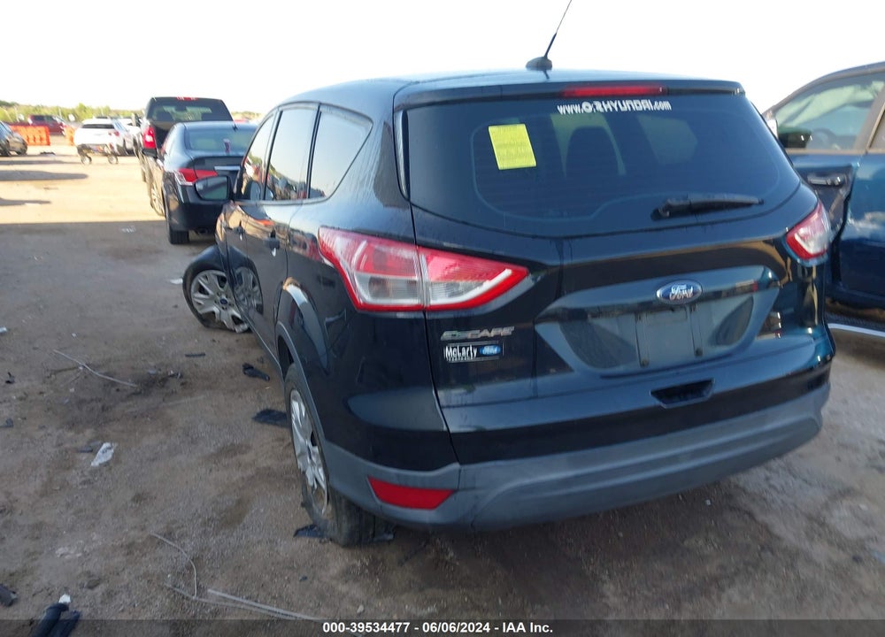2014 FORD ESCAPE S VIN: 1FMCU0F70EUB15067