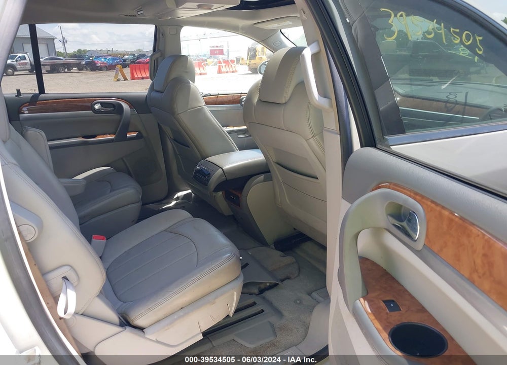 2008 BUICK ENCLAVE CXL VIN: 5GAEV23718J229371